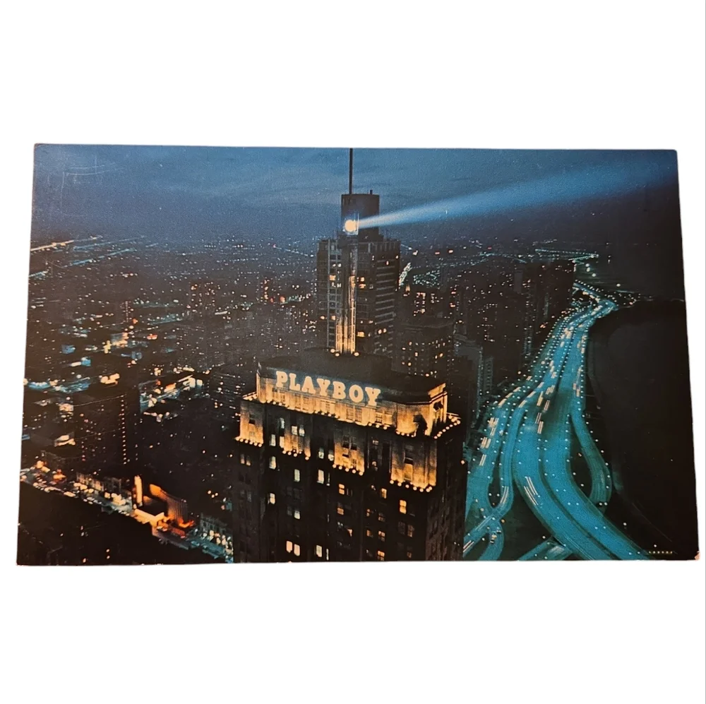 Set of 2 Vintage PLAYBOY Postcards - Picture 4 of 6